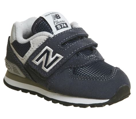 youth new balance trainers